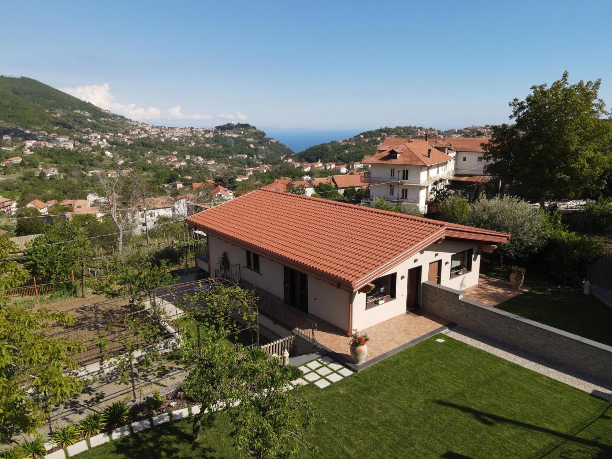 Dolce Risveglio Villa Аджерола Екстериор снимка